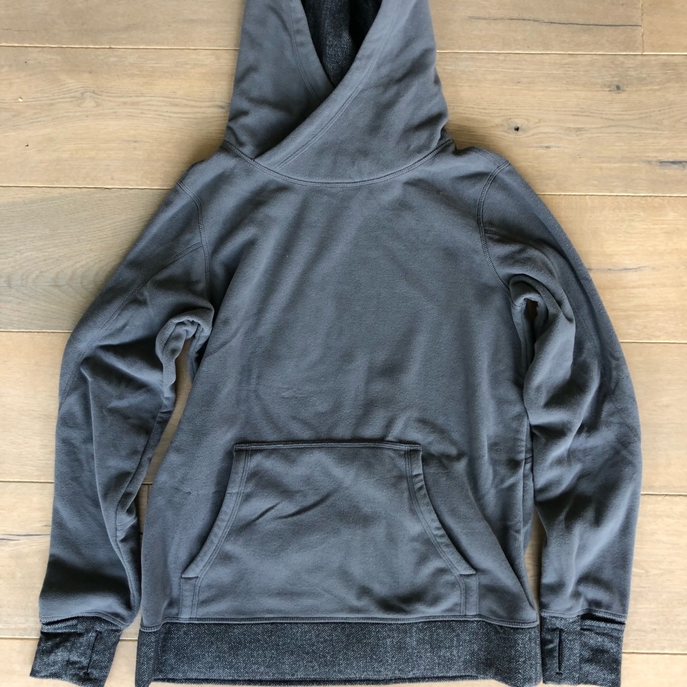 Lululemon Fleece sweatshirt